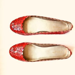 Coach CARSIN Red Laser Cut Out Perforated Patent Leather Ballet Flat Shoes Sz 7